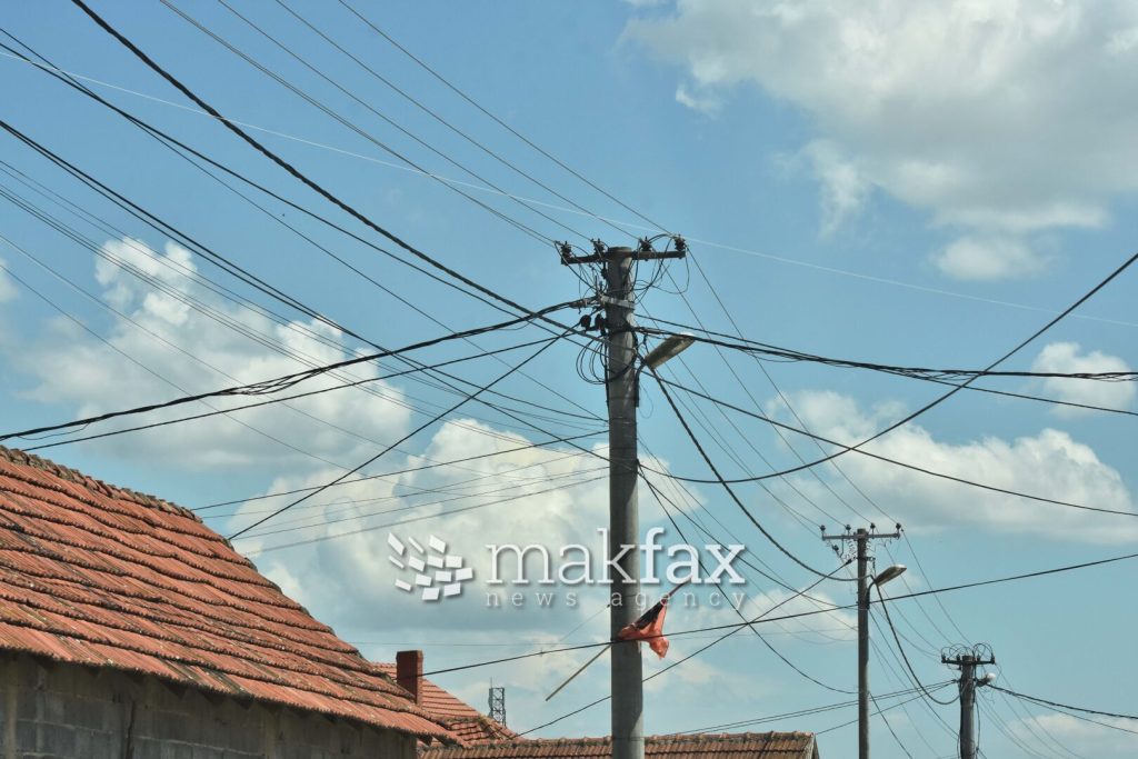 Без струја корисници од село Долно Лисиче