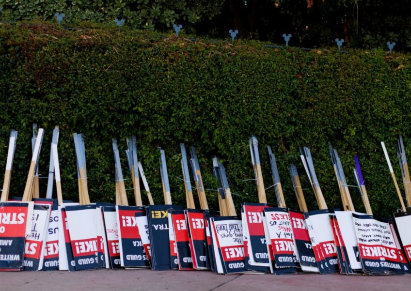 Холивудските сценаристи и студија повторно на средба среде штрајкот