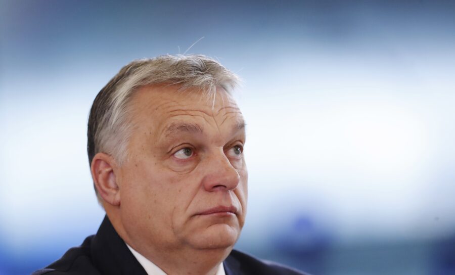 Орбан: Западот е на чекор од испраќање војници во Украина, Брисел си игра со оган