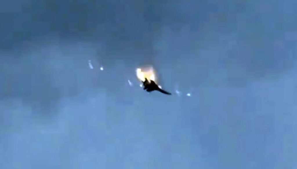 (Видео) Руски борбен авион се урна кај Севастопол