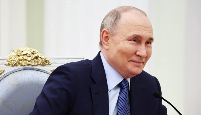 Путин положи заклетва и ја презеде должноста претседател на Русија во нов мандат