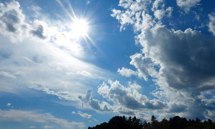 Сончево време, попладне со зголемена облачност и температура до 26 степени