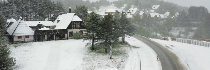 По високите температури Србија во снег: мештаните шокирани