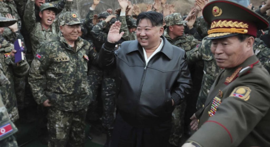 Во Северна Кореја за прв пат оваа година се положи заклетва на лојалност за роденденот на Ким Џонг Ун
