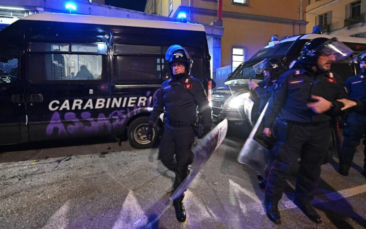Голема акција во Италија: 142 лица се приведени за шверц на дрога, меѓу кои и цариници и полицајци