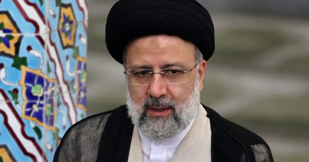 Сè уште се трага по хеликоптерот со кој леташе иранскиот претседател Раиси, објави ИРНА