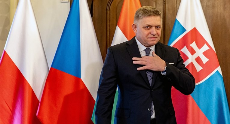 Словачкиот министер: Напаѓачот на Фицо можеби не дејствувал сам