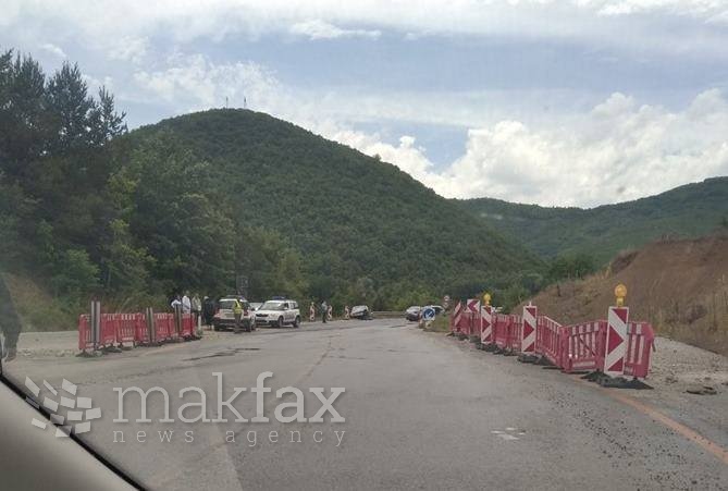 Маж загина во сообраќајка на експресниот пат Штип-Кочани, повредени жена и две деца