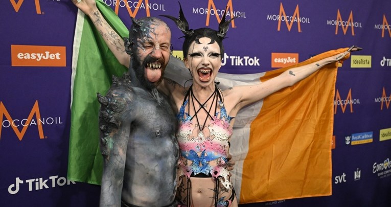 (Видео) Ирска со сатанистички обред на Евровизија: „Јас сум посебна оти сум квир и вештерка“