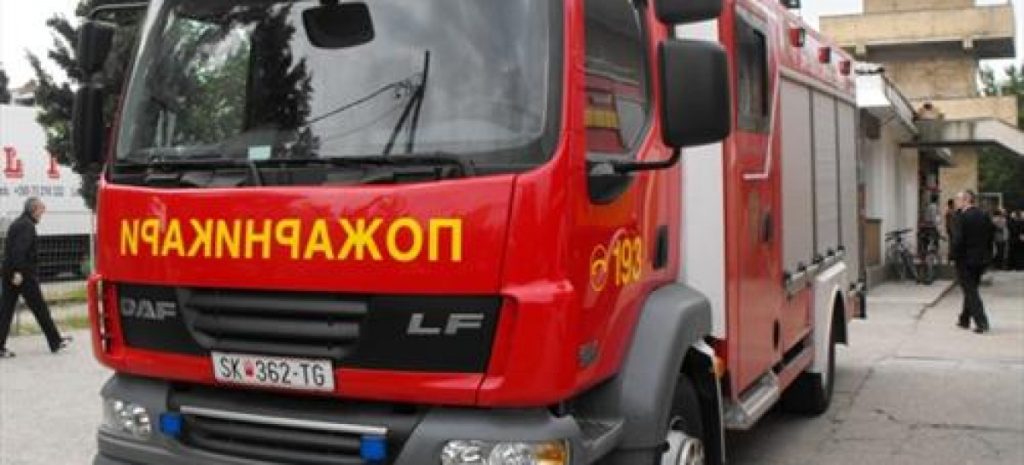 МВР со детали за запаленото возило на директорот на „Идризово“: Пожарот зафати дел од фасада на зграда и балкони
