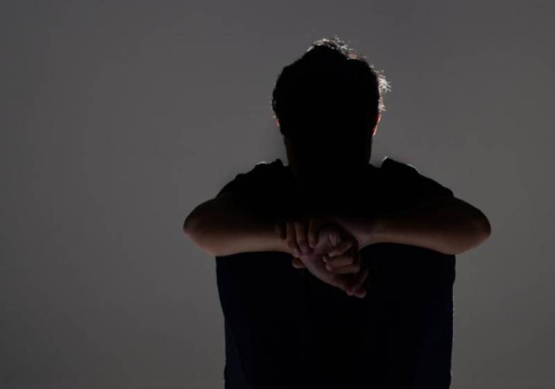 Драма на Крит: 18-годишно момче го обвини својот кум дека го силувал од 9-годишна возраст