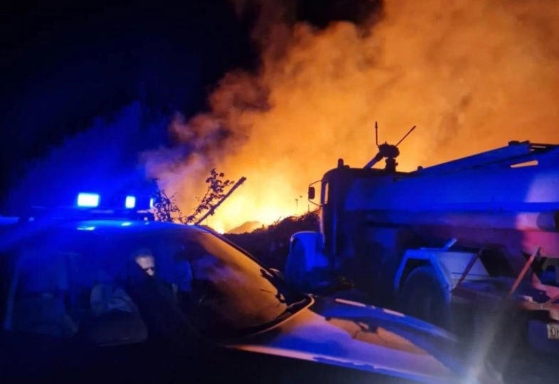 Некој ја пали депонијата во Охрид, ноќеска пак пожарникарите гаснеа оган на терен