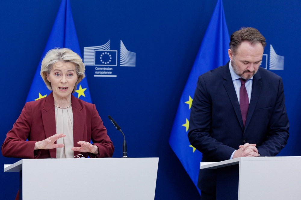 ЕУ воведува целосна забрана за руски гас, регулативата го блокира течниот природен гас (ЛНГ) и гасоводот