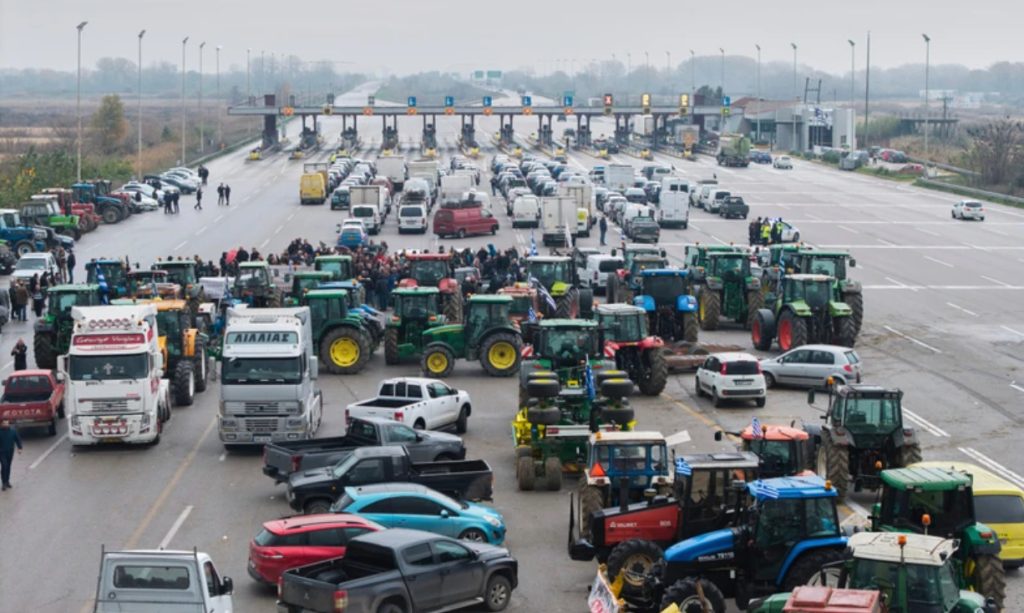 Граничниот премин Евзони денеска повторно затворен поради протест на грчките земјоделци