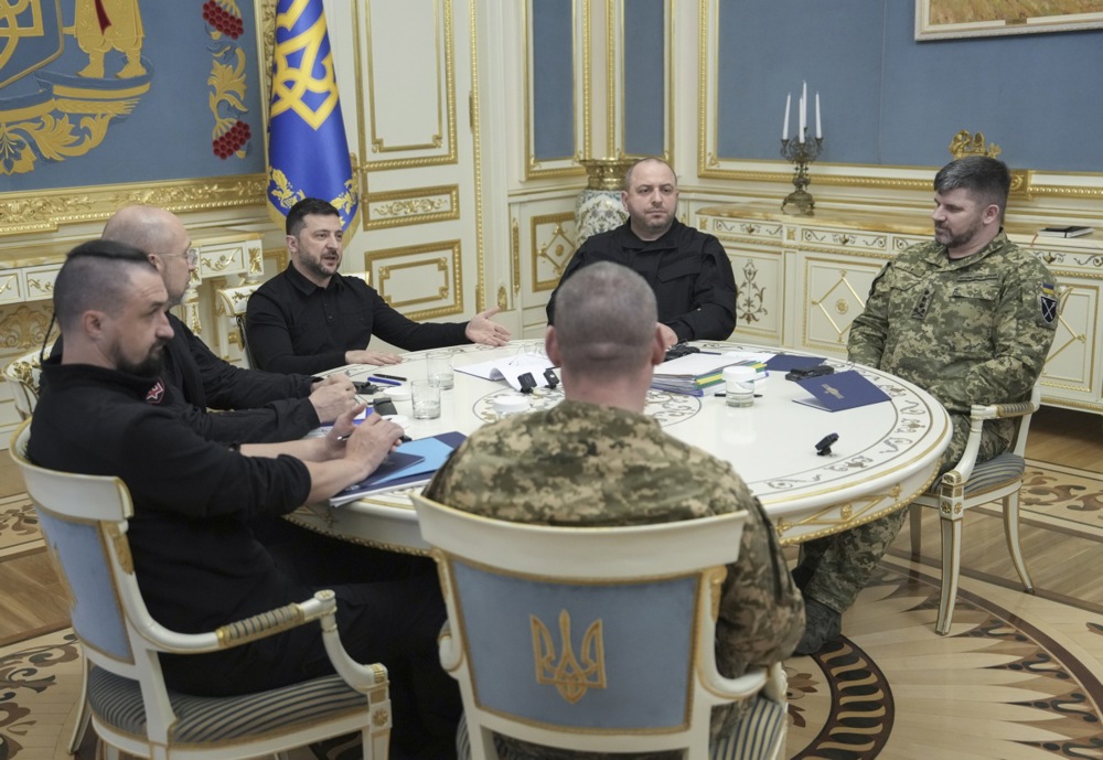 Украина, Русија и САД продолжуваат со преговорите во Абу Даби за завршување на војната