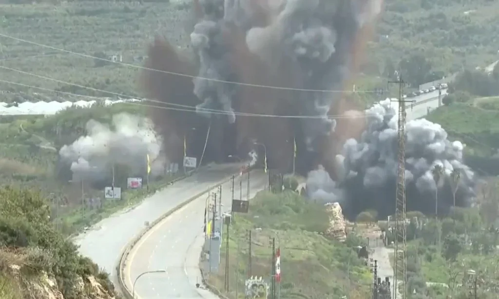 Либанскиот претседател: Рушењето на мостовите од страна на Израел може да биде подготовка за копнена инвазија