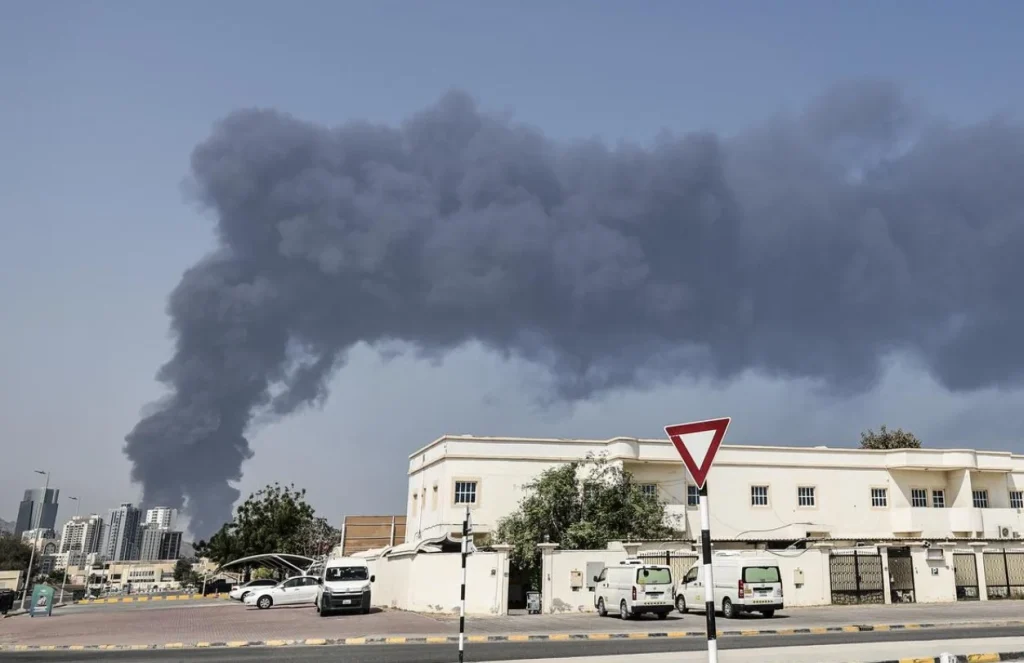 Напад врз петрохемиски комплекс во Емиратите