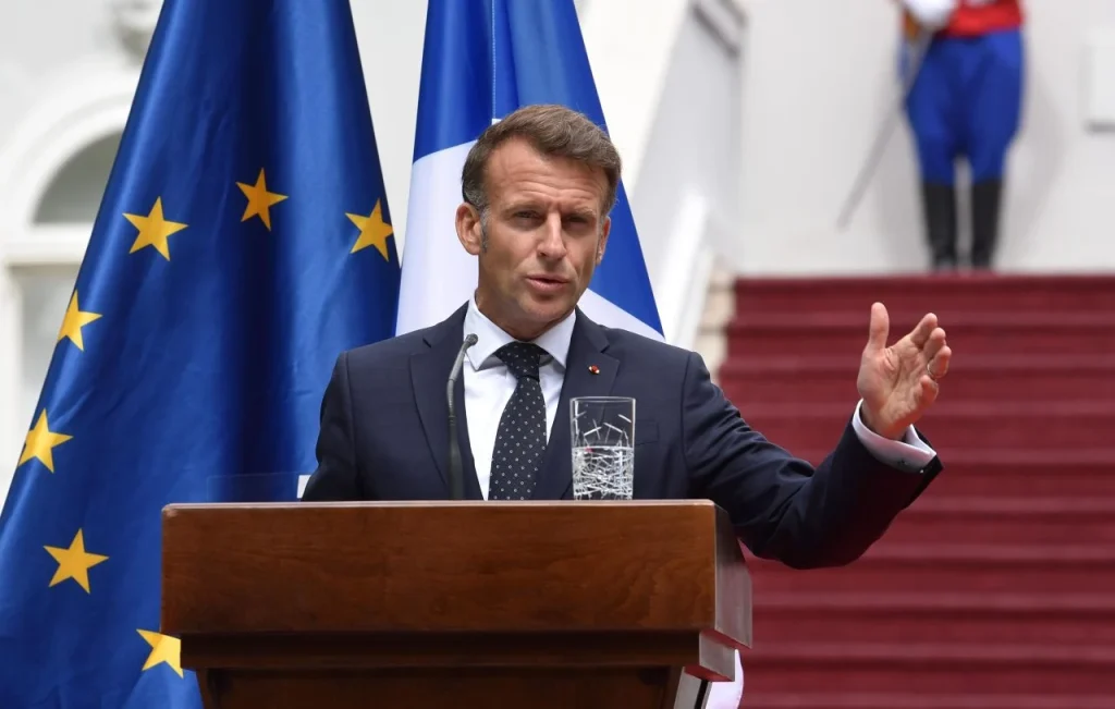 Макрон: Црна Гора следна членка; Мерц: ЕУ мора да ја покаже својата волја за проширување