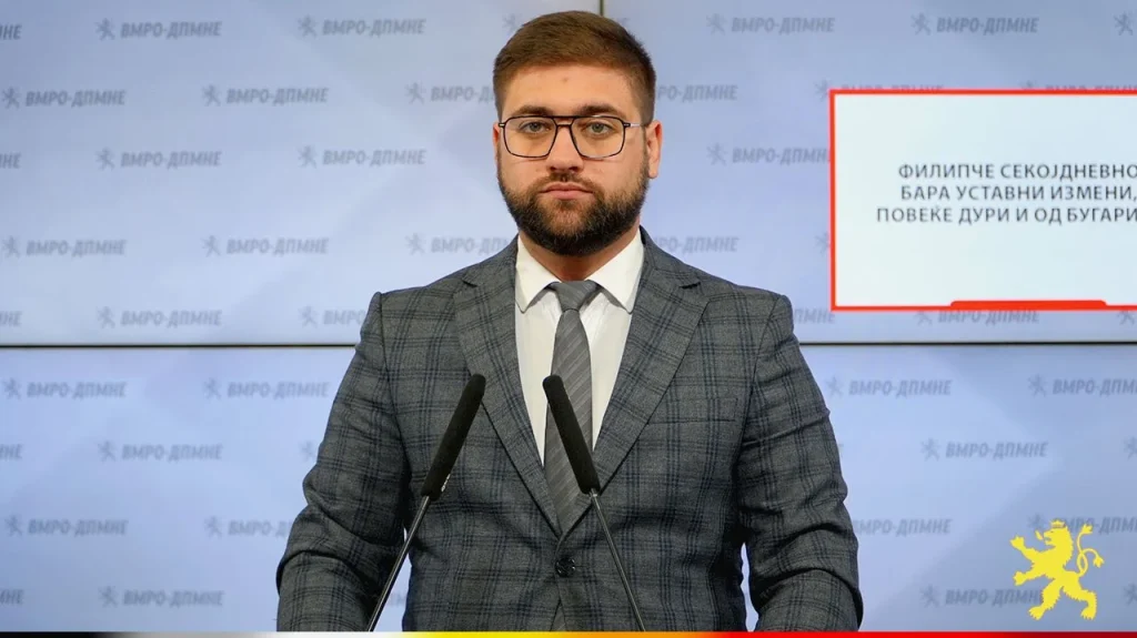 (Видео) „Филипче секојдневно бара Уставни измени, повеќе дури и од Бугарите“, вели Манасиевски