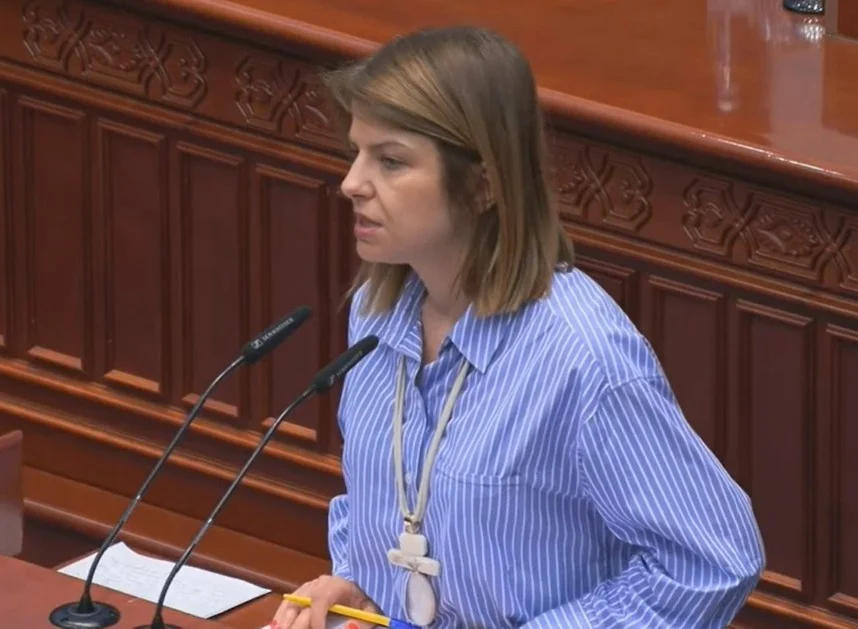 Неизвесност, страв и отпуштања за наставниците: Лукаревска за образовните реформи