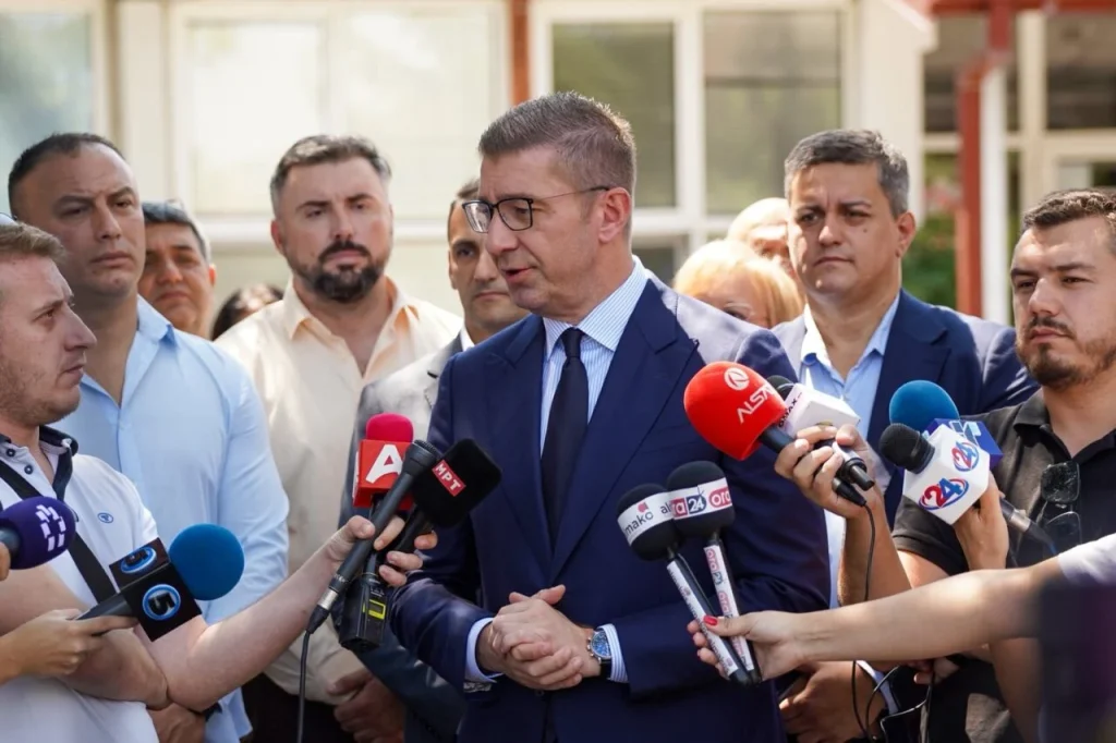 Владините мерки носат резултати, туризмот бележи раст од 40 проценти кај странските гости, се пофали Мицкоски