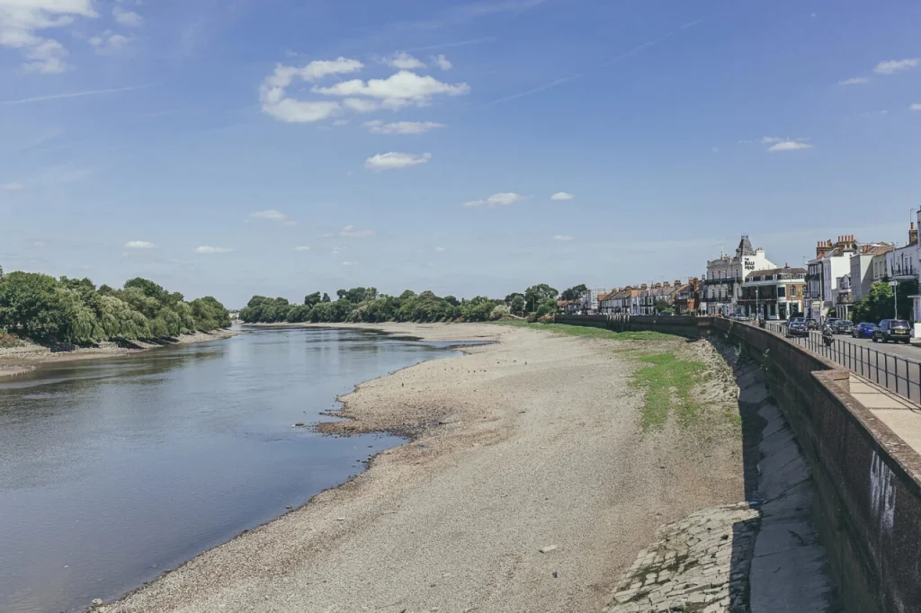 Екстремна суша во Англија, погодена речиси целата земја