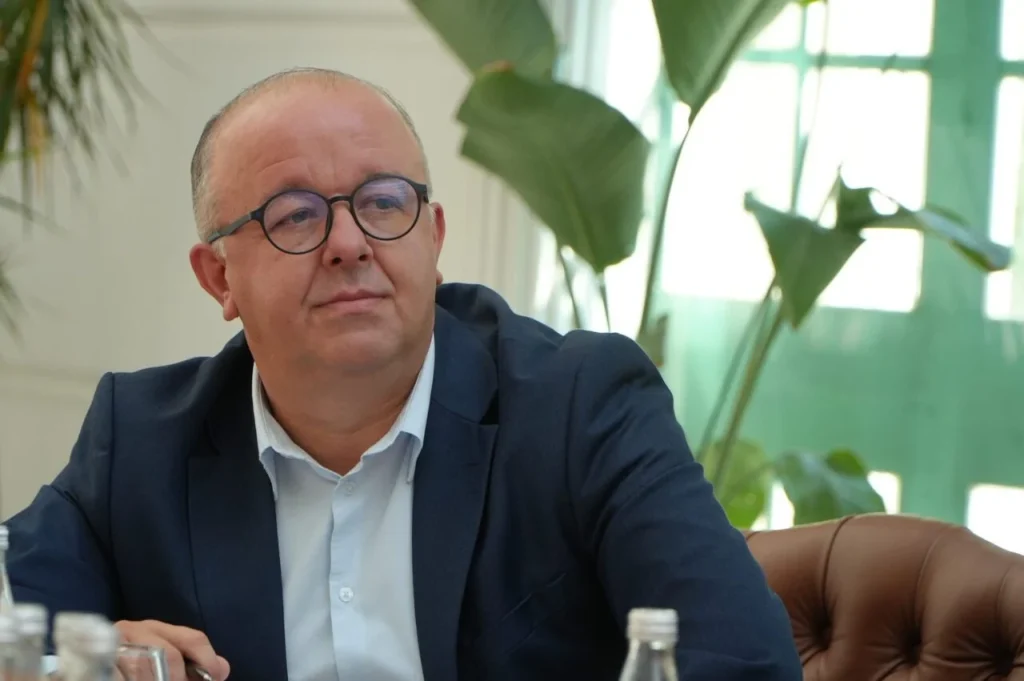 Заменик-министерот за јавна администрација на состанок за Реформската агенда и процесот на европска интеграција