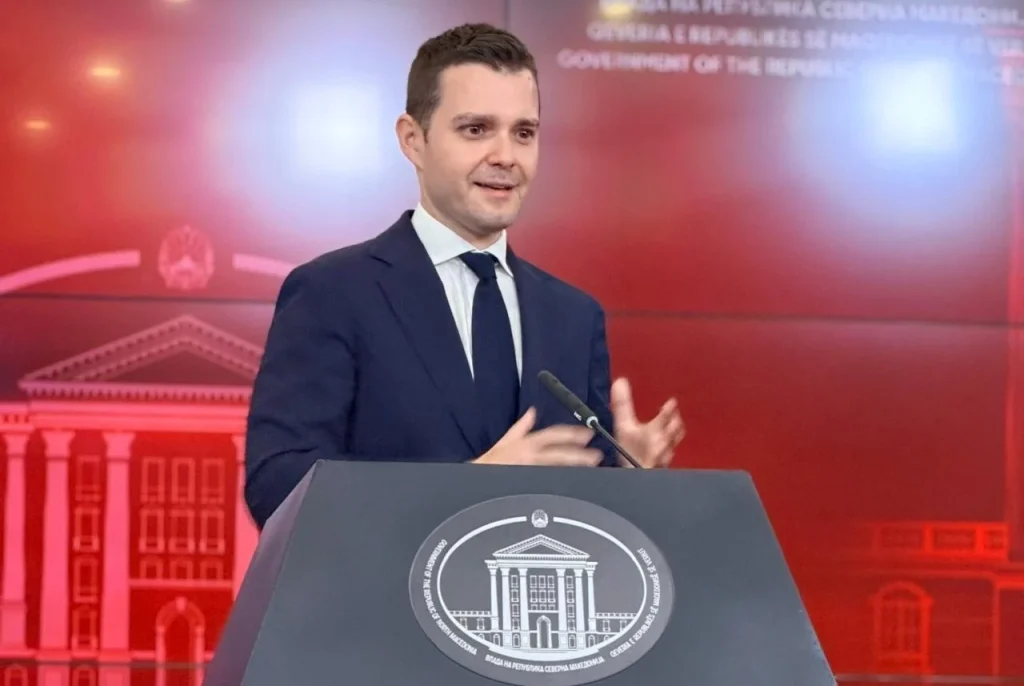 Муцунски: По повеќе години, македонската дипломатска мрежа повторно се собира на едно место