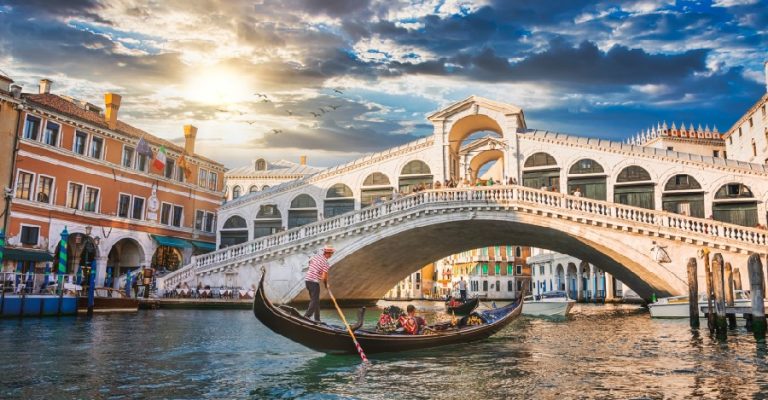 Венеција-ќе-им-наплаќа-влез-на-туристите.jpg