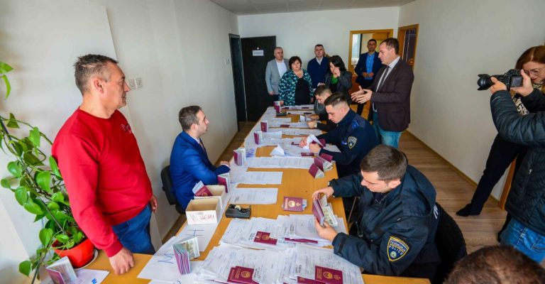 1708083828_Бојмацалиев-Во-декември-и-јануари-постигнавме-рекорден-број-од-над.jpg