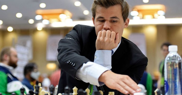 220924070624-02-magnus-carlsen-0808.jpg
