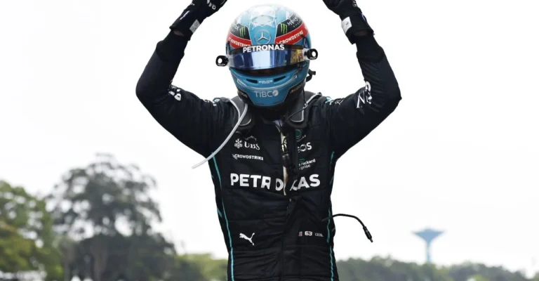 221113195421-george-russell-celebrate-brazil-gp-2.webp
