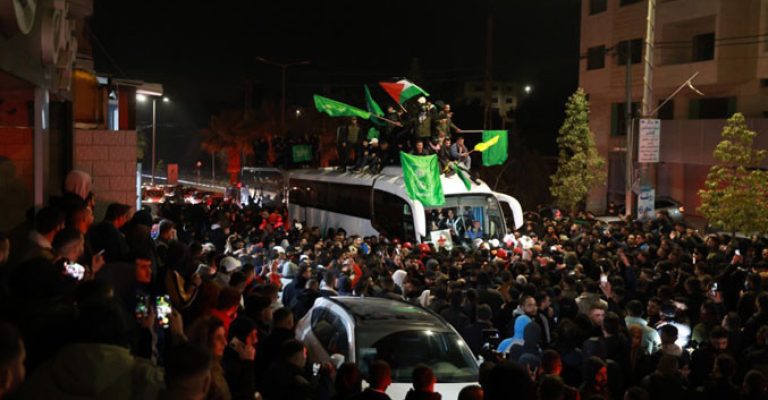 677z381_677z381_izrael-pustio-zatvorenike-ramala-679b760110b00.jpg