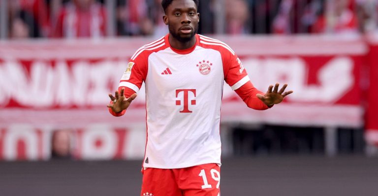 Alphonso-Davies-min.jpg