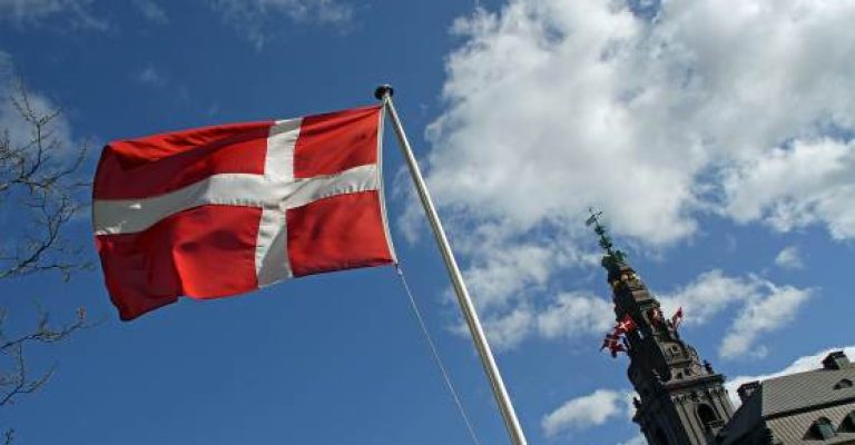 Dansk-flag.jpg