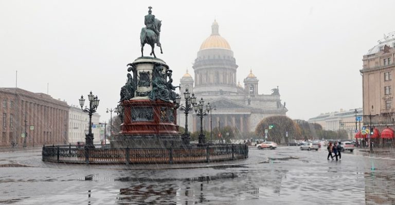 Sankt-Petersburg.jpg