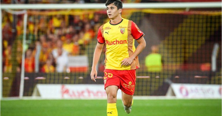 abdukodir-khusanov-rc-lens-1695033073-116887.jpg