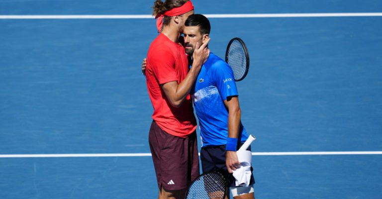 alexander-zverev-novak-djokovic_1306232Photogallery.jpg