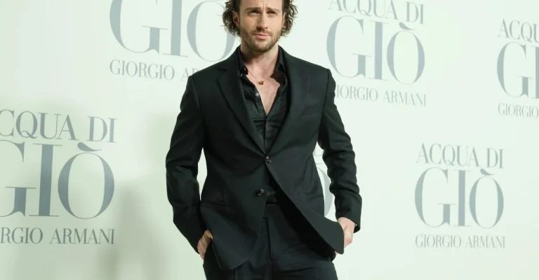 aron-taylor-johnson-depositphotos_706605506_xl.webp