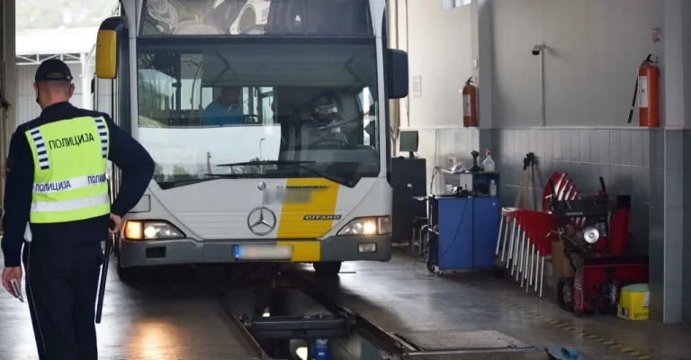 avtobus-mvr-policija.webp