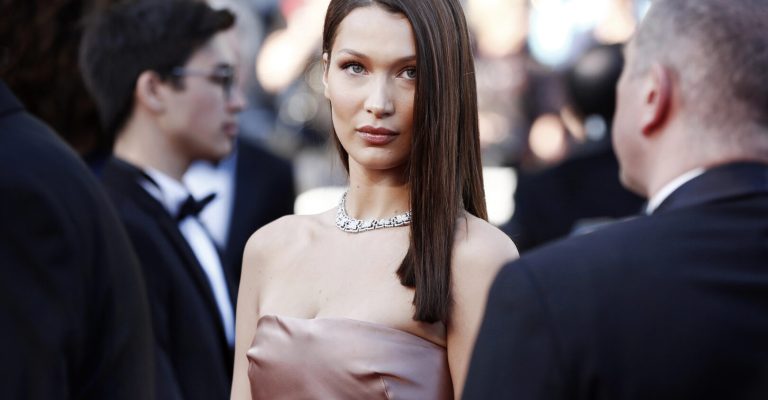 bela-hadid-Depositphotos_384054592_XL.jpg