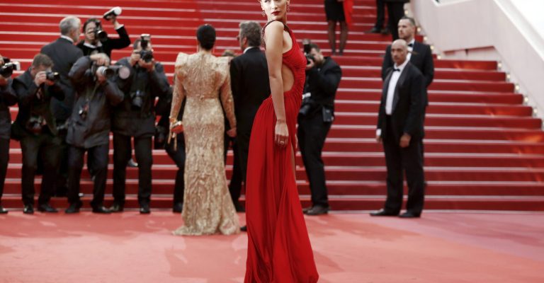 bela-hadid-Depositphotos_385830030_XL.jpg