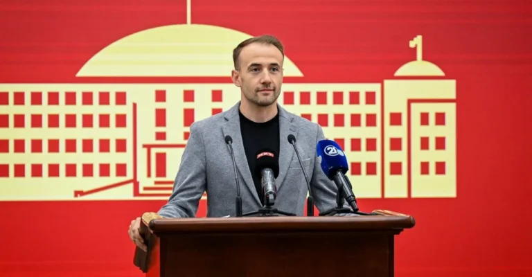 bojan-stojanoski-03-09.webp