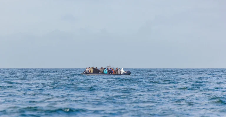 chamec-migranti-depositphotos_671141696_l.webp