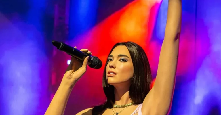 dua-lipadepositphotos_833387468_xl.webp.webp