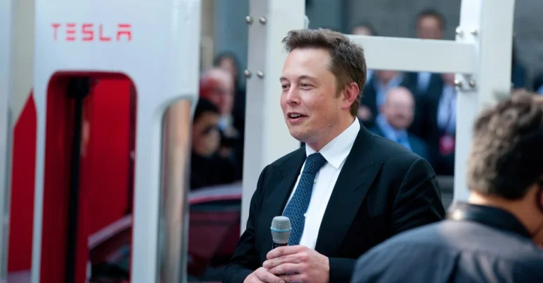elon-maskdepositphotos_241499060_xl.webp