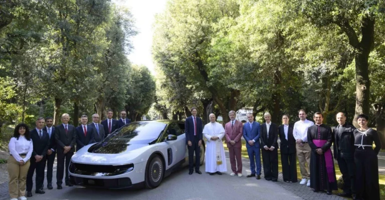 ferari-luce-epa-14020949.webp