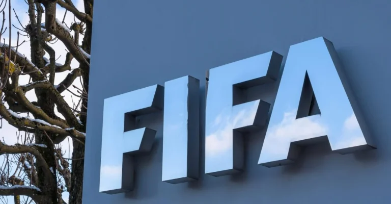 fifa-depositphotos_463630334_l-1.webp