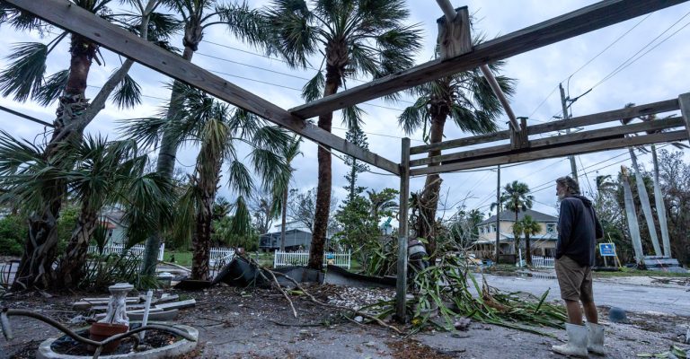 florida-tornado-epa-2.jpg