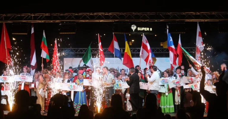 folk-fest-skenderbeg-7fd0b81c-0857-4bf2-a85e-bbdd7b2ca07d.webp